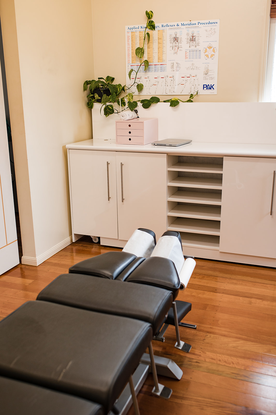 Chermside Chiropractic clinic room with drop piece table
